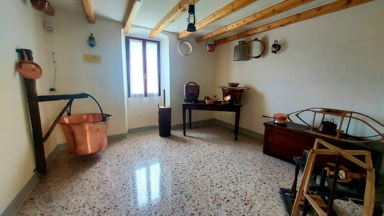 La Ca' Dei Comari - Locanda Da Tullio Capovalle Luaran gambar